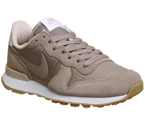 nike damen internationalist punkte|Nike Factory Stores.